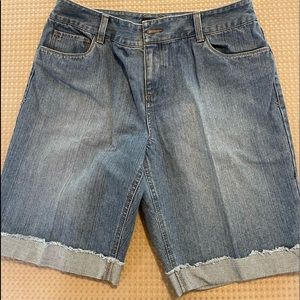 Sonoma Jean Bermuda shorts size 12